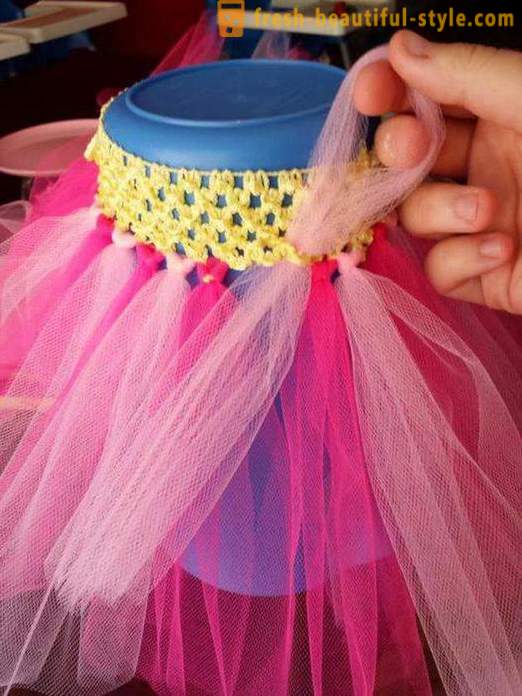 Tinkerbell Kostüm für Mädchen mit ihren Händen