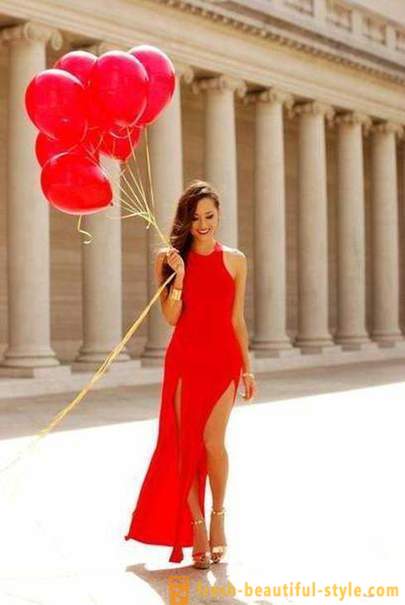 Schwarzes Kleid mit Rot: Art, was zu tragen