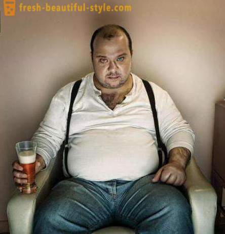 Wie Fett aus der Brustmuskulatur Mann zu entfernen? Krafttraining und reduzierte Kalorienaufnahme