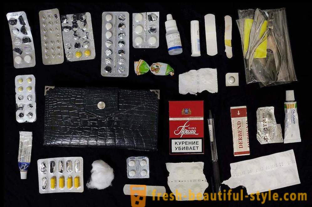 Was sind die russischen Frauen in ihren Handtaschen