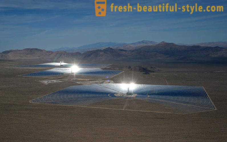 Wie funktioniert Solarkraftwerk in der weltweit größten