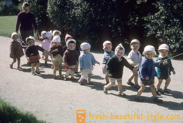Sowjetischer Kindergarten für einen Spaziergang