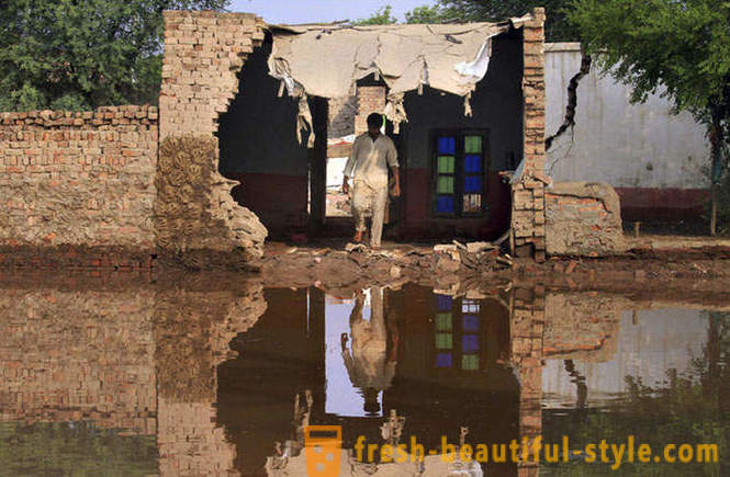 Historische Überschwemmungen in Indien und Pakistan