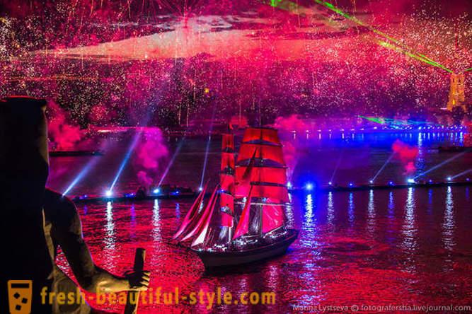 Wie bereits erwähnt Scarlet Sails 2014 St. Petersburg