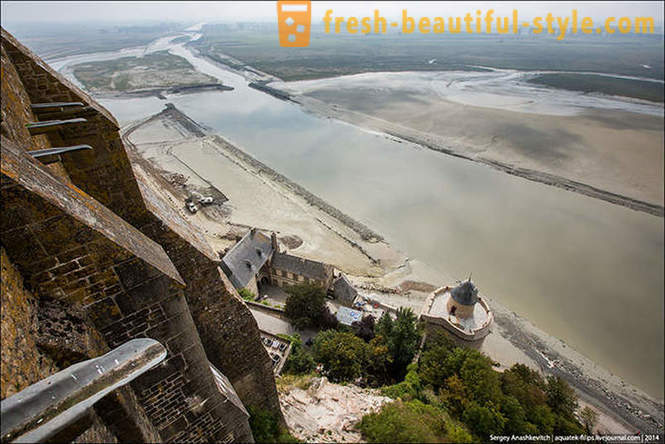 Ausflug auf die Insel-Festung in der Normandie unter dem Treibsand