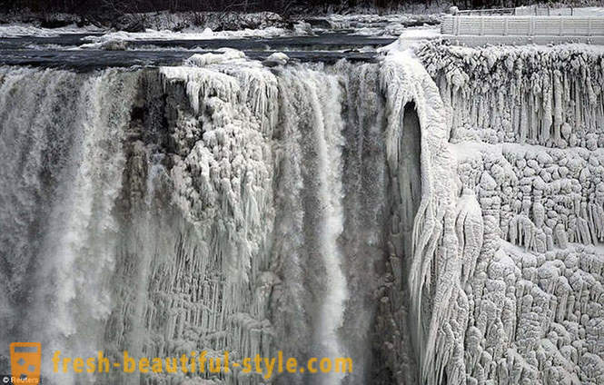 10 faszinierende Bild von gefrorenen Niagara Falls