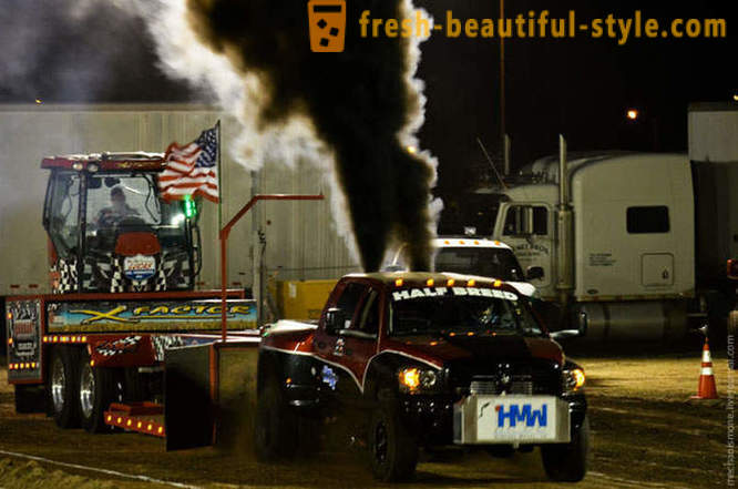 Traktoren auf Steroiden oder Rennen in Texas
