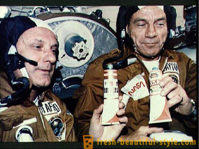 Essen in Röhren für sowjetische Kosmonauten