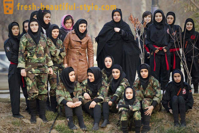 Iranische weibliche Ninjas