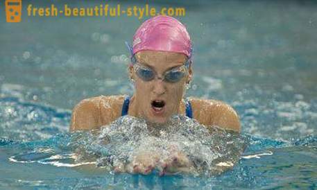 Schwimmen Brustschwimmen für Spaß und im Namen des Sports