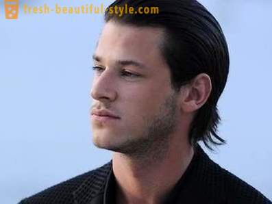 Modell Haarschnitt für Männer als Mittel um Aufmerksamkeit zu erregen